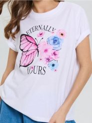 Koszulka z nadrukiem motyla - biały. Białe t-shirty damskie Sinsay, l, bez wzorów, bez kołnierzyka. W wyprzedaży za 17.99 zł.