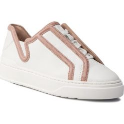 Sneakersy STUART WEITZMAN - Mirel ZO82922 Off Wt/Buf Perf Calf. Białe półbuty damskie Stuart Weitzman, bez wzorów, z materiału, bez obcasa, na płaskiej podeszwie, bez zapięcia. W wyprzedaży za 619.00 zł.
