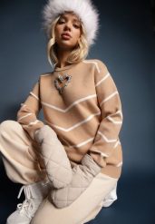 Beżowy Sweter z Wiskozą w Paski Ozdobiony Wycięciem w Kształcie Serca z Cyrkoniami Temireli. Brązowe swetry damskie Renee, m, bez wzorów, z wiskozy, casualowe, bez kołnierzyka, bez ramiączek, bez kaptura. Za 84.99 zł.