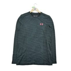 Second life - Under Armour koszulka męska z długim rękawem - Stan bardzo dobry. Czarne koszulki sportowe męskie Under Armour, l, bez wzorów, bez kołnierzyka, bez ramiączek, na fitness i siłownię. Za 68.12 zł.