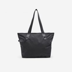 Torba - koszyk 25 litrów. Czarne torby i plecaki dziecięce Decathlon, z materiału. Za 79.99 zł.