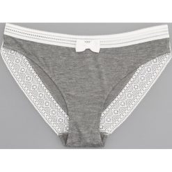 Majtki typu figi - Czarny. Czarne figi damskie Reserved. Za 24.99 zł.