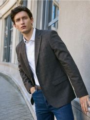 Marynarka slim fit z wiskozą - brązowy. Brązowe marynarki męskie Reserved, bez wzorów, z tkaniny. Za 379.99 zł.