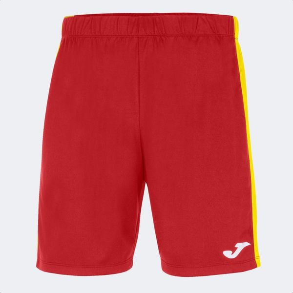 Spodenki do piłki nożnej dla chłopców Joma Maxi. Czerwone szorty dla chłopców Joma, bez wzorów, z materiału. Za 54.94 zł.