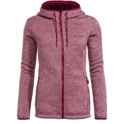 Bluza trekkingowa damska Vaude Sentino III. Czerwone bluzy damskie Vaude, bez wzorów, z polaru, z kapturem. W wyprzedaży za 416.00 zł.