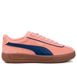 Buty damskie sportowe sneakersy Puma CLUB KLASSIKA SD. Czerwone obuwie sportowe damskie Puma, bez wzorów, z gumy, trekkingowe. Za 199.00 zł.