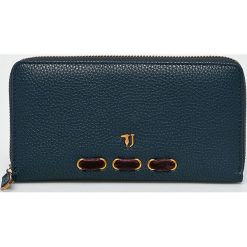 Trussardi Jeans - Portfel. Szare portfele damskie TRUSSARDI JEANS, z jeansu. W wyprzedaży za 279.90 zł.