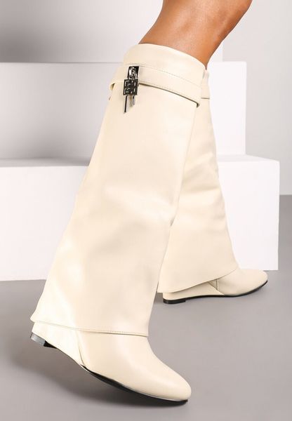 Beżowe Kozaki z Cholewką Imitującą Nogawkę i Koturnem Ericelle. Brązowe kozaki damskie Renee, z jeansu, bez obcasa, na koturnie. Za 139.99 zł.