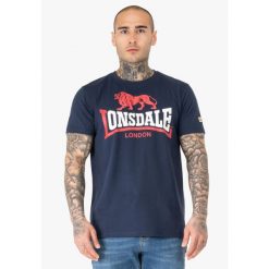 Koszulka Lonsdale Lion Two Tone Regular Fit. Czerwone koszulki sportowe męskie Lonsdale, bez wzorów, bez kołnierzyka, bez ramiączek. Za 137.00 zł.
