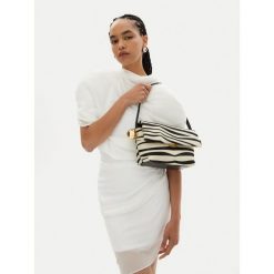 Torebka JACQUEMUS. Białe torebki do ręki damskie JACQUEMUS, bez wzorów, klasyczne, bez dodatków. Za 4,424.99 zł.