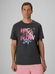 4F T-shirt regular z nadrukiem męski - szary L. Szare koszulki sportowe męskie 4f, l, bez wzorów, z bawełny, bez kołnierzyka, bez ramiączek. Za 79.99 zł.