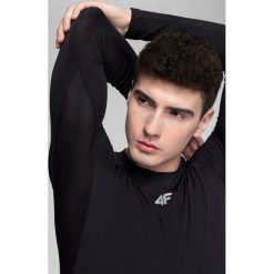 Longsleeve treningowy męski TSMLF272 - głęboka czerń. Koszulki sportowe męskie marki 4f. W wyprzedaży za 59.99 zł.