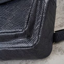 Paolo Peruzzi Portfel damski skórzany T-09-BL plecaczek damski miejski czarny T-18-PBL zestaw prezentowy ZUP-108-BL. Czarne portfele damskie Paolo Peruzzi, bez wzorów. Za 482.74 zł.