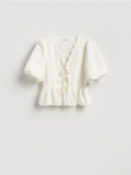 Bluzka z lnem - biały. Białe bluzki damskie Reserved, l, bez wzorów, z wiskozy, bez kołnierzyka, bez ramiączek. Za 129.99 zł.