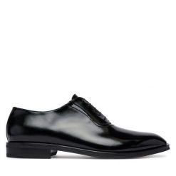Półbuty BOSS. Czarne eleganckie półbuty Boss, wizytowe, bez zapięcia. Za 1,549.00 zł.