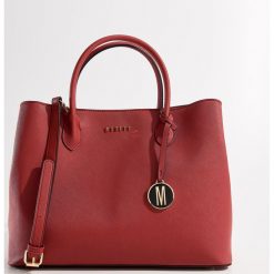 Fakturowa torebka city bag - Czerwony. Czerwone torebki do ręki damskie Mohito. Za 139.99 zł.