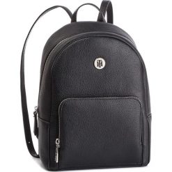 Plecak TOMMY HILFIGER - Th Core Backpack AW0AW06406 002. Plecaki damskie Tommy Hilfiger. W wyprzedaży za 489.00 zł.