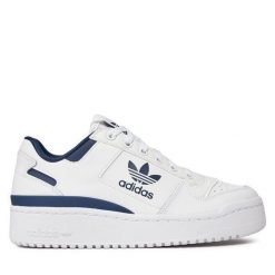 Sneakersy adidas. Białe półbuty dziewczęce Adidas, bez wzorów, bez zapięcia. Za 279.99 zł.