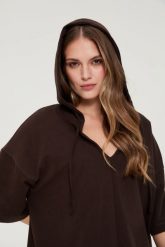 Bluza z kapturem i krótkimi rękawami brązowa. Brązowe bluzy damskie MOODO, l, bez wzorów, z bawełny, z kapturem. Za 99.99 zł.