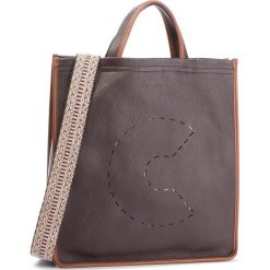 Torebka COCCINELLE - CJ0 C Bag E1 CJ0 18 01 01 T.Moro/Brule 825. Torebki do ręki damskie marki Coccinelle. W wyprzedaży za 799.00 zł.