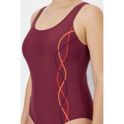 Damskie Strój kąpielowy ozdobne lamówki bez miękkich miseczek okrągły dekolt. Fioletowe kostiumy jednoczęściowe damskie Ulla Popken, plus size, bez wzorów, z elastanu, sportowe, plus size, do pływania. W wyprzedaży za 111.99 zł.