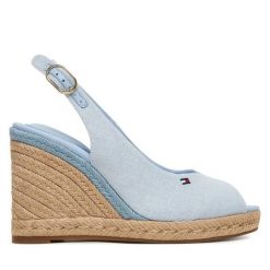 Espadryle Tommy Hilfiger. Niebieskie sandały damskie Tommy Hilfiger, bez wzorów, bez obcasa, bez zapięcia. Za 359.99 zł.