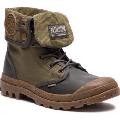 Trapery PALLADIUM - Baggy Explorer Cord 05977-321-M Beluga/Olive Night/Khaki. Zielone śniegowce i trapery męskie Palladium, z materiału. Za 519.00 zł.