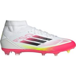 Buty piłkarskie adidas F50 League FG/MG. Białe buty sportowe męskie Adidas, bez zapięcia, do piłki nożnej. Za 381.50 zł.