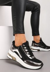 Czarne Sneakersy z Ekoskóry z Połyskującymi Detalami i Ozdobnym Zamkiem Raviles. Czarne obuwie sportowe damskie Renee, bez wzorów. Za 109.99 zł.
