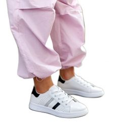 Biało-czarne sneakersy eko skóra Berdine białe. Białe trampki i tenisówki damskie bez wzorów, z materiału, sportowe, bez zapięcia. Za 79.62 zł.
