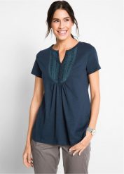 T-shirt z przędzy mieszankowej z krótkimi rękawami. Niebieskie bluzki damskie bonprix, bez wzorów, z koronki, bez kołnierzyka, bez ramiączek. Za 64.99 zł.