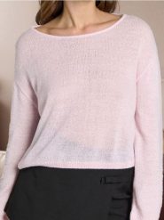 Luźny cienki sweter - różowy. Czerwone swetry damskie Sinsay, l, bez wzorów, bez kołnierzyka, bez ramiączek, bez kaptura. W wyprzedaży za 24.99 zł.