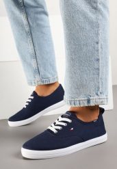 Granatowe Tenisówki Vices w Klasycznym Stylu Gallriva. Niebieskie trampki i tenisówki damskie Born2be, bez wzorów, klasyczne, bez zapięcia. Za 39.99 zł.