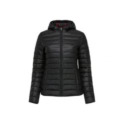 Damska lekka kurtka z kapturem JOTT Cloe Noos. Czarne kurtki damskie jott, bez wzorów, z puchu, z kapturem. W wyprzedaży za 689.00 zł.