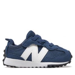 Sneakersy New Balance. Niebieskie trampki i tenisówki chłopięce New Balance, bez wzorów, bez zapięcia. Za 209.99 zł.