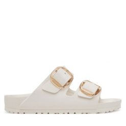 Klapki Birkenstock. Białe klapki damskie Birkenstock, bez wzorów, bez obcasa. Za 269.99 zł.