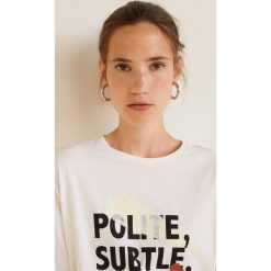 Mango - Top Polite. Szare topy damskie Mango, z nadrukiem, z bawełny, z okrągłym kołnierzem, z krótkim rękawem. Za 59.90 zł.