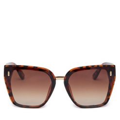 Okulary przeciwsłoneczne JENNY. Brązowe okulary przeciwsłoneczne damskie Jenny. Za 39.99 zł.