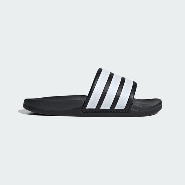 KLAPKI ADILETTE COMFORT 2.0. Białe klapki damskie Adidas, z materiału, klasyczne. Za 199.00 zł.