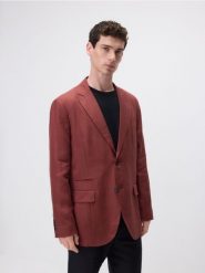 Lniana marynarka slim fit - miedziany. Brązowe marynarki męskie Reserved, bez wzorów, z tkaniny. W wyprzedaży za 329.99 zł.
