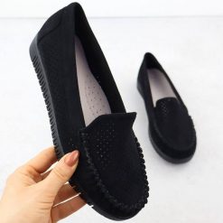 Mokasyny półbuty zamszowe ażurowe czarne Potocki 25-11316. Czarne mokasyny damskie POTOCKI, z nubiku. Za 76.50 zł.