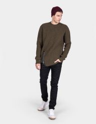 Les Hommes Sweter | LJK106-656U | Round Neck Sweater With Asymetric Zip | Mężczyzna | Khaki. Brązowe swetry przez głowę męskie Les Hommes, m, bez wzorów, z wełny, bez kołnierzyka. W wyprzedaży za 549.00 zł.