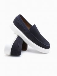 Męskie zamszowe półbuty slip on na grubej podeszwie – granatowe V4 OM-FOCS-0152 - 45. Niebieskie półbuty na co dzień męskie Ombre Clothing, z gumy, klasyczne, bez zapięcia. Za 203.99 zł.