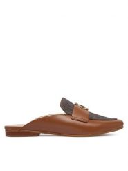 MICHAEL Michael Kors Klapki Mckenzie 40T6MZFP3L Brązowy. Brązowe klapki damskie MICHAEL Michael Kors, bez wzorów, ze skóry, bez obcasa. Za 679.99 zł.