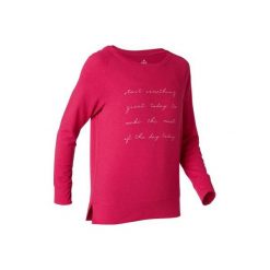 Koszulka długi rękaw Gym & Pilates 500 damska czerwona z nadrukiem. Czerwone t-shirty damskie DOMYOS, xl, bez wzorów, z bawełny, bez kołnierzyka. Za 39.99 zł.