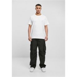 Spodnie cargo zippé Urban Classics. Czarne spodnie materiałowe męskie Urban Classics, m, bez wzorów, z bawełny. Za 241.80 zł.