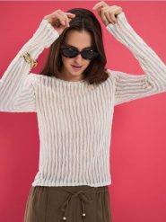 Bluzka basic - kremowy. Białe bluzki damskie Sinsay, l, bez wzorów, bez kołnierzyka, bez ramiączek. Za 39.99 zł.