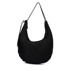 Torebka Calvin Klein. Czarne torebki do ręki damskie Calvin Klein, bez wzorów, klasyczne, bez dodatków. Za 529.99 zł.