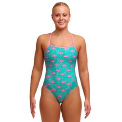 Strój do pływania FUNKITA Go Flamingo - Single Strap. Czerwone kostiumy jednoczęściowe damskie FUNKITA, l, bez wzorów, z materiału, sportowe, na fitness i siłownię. Za 239.99 zł.