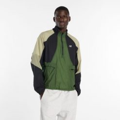 Kurtka męska New Balance MO53206GAS – zielona. Zielone kurtki męskie New Balance, m, bez wzorów, z materiału. Za 559.99 zł.